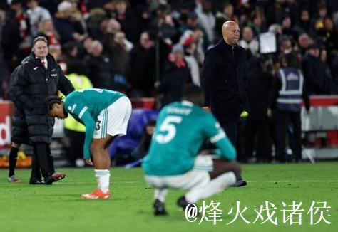 英超豪门战平爆冷:三度领先仍失守,10场仅1败重回前六 英超豪门战平爆冷:三度领先仍失守,10场仅1败重回前六